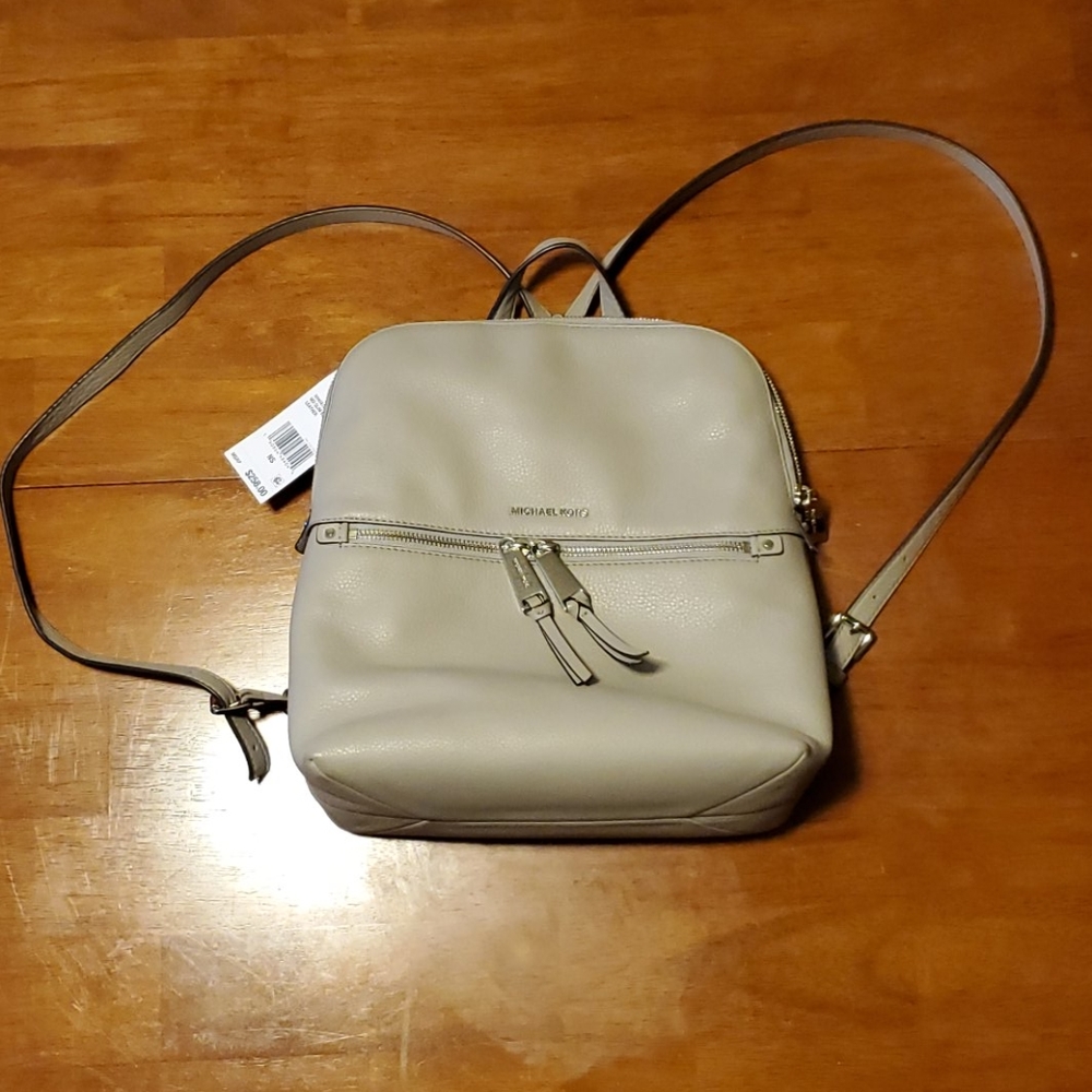 Michael kors back pack